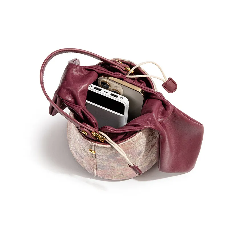 Bloom Jackard (3).webp